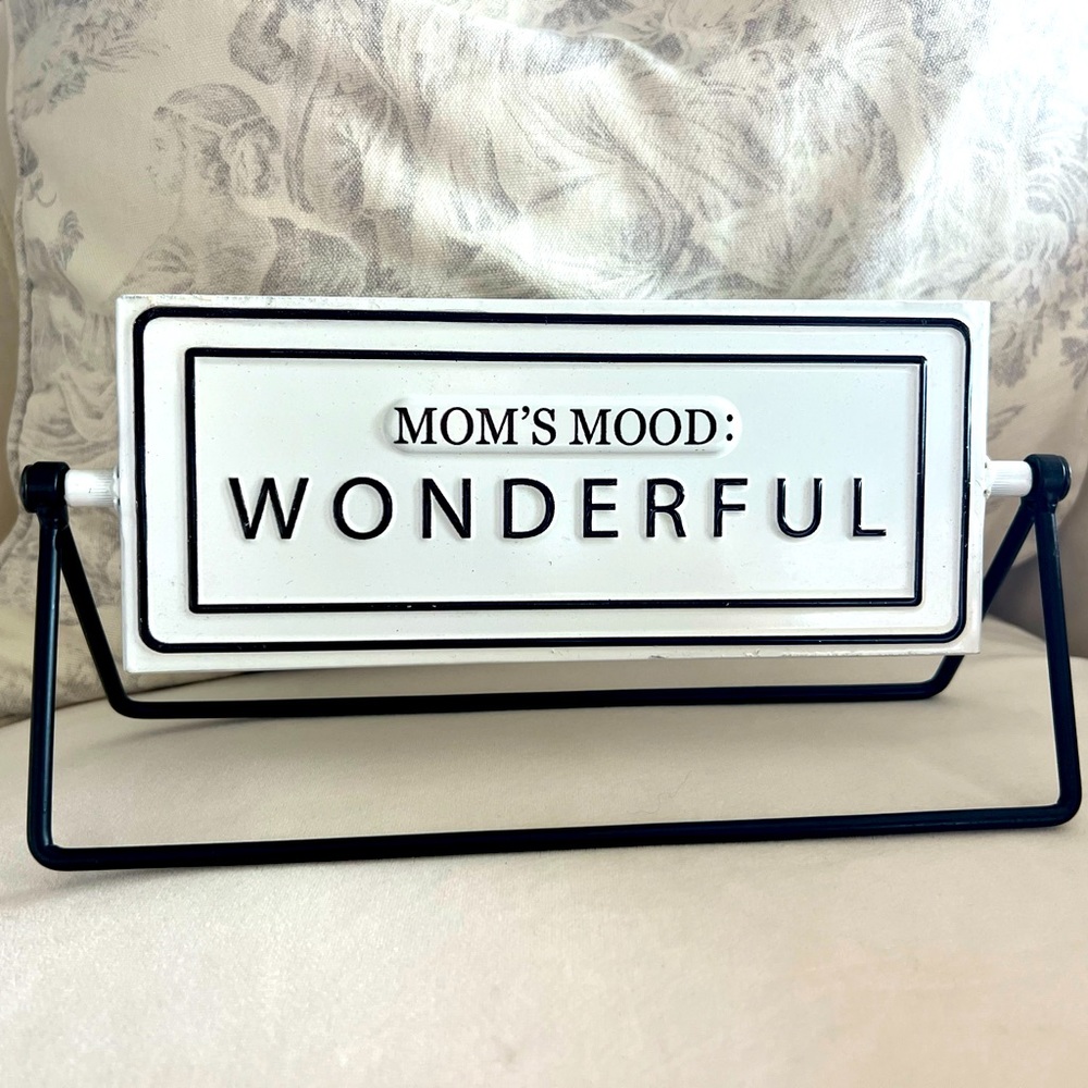 Mom’s Mood Metal Flip Sign